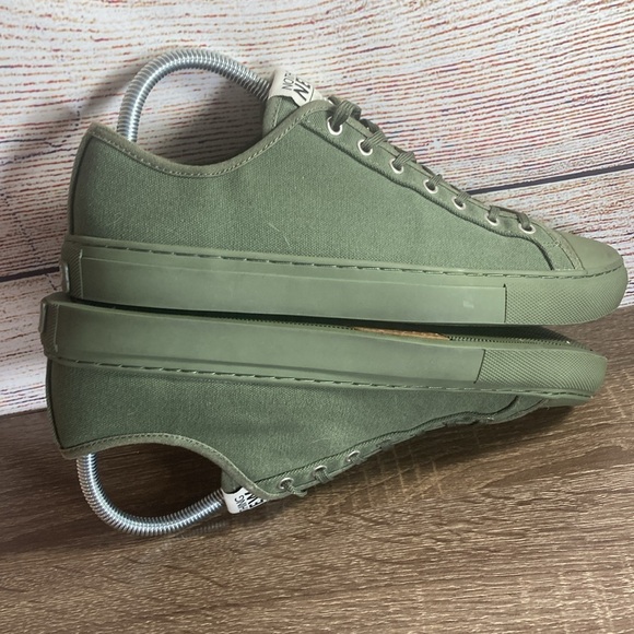 Nothing New EUC Women's Classic Low Top Forest Green Size 9 - Picture 6 of 8